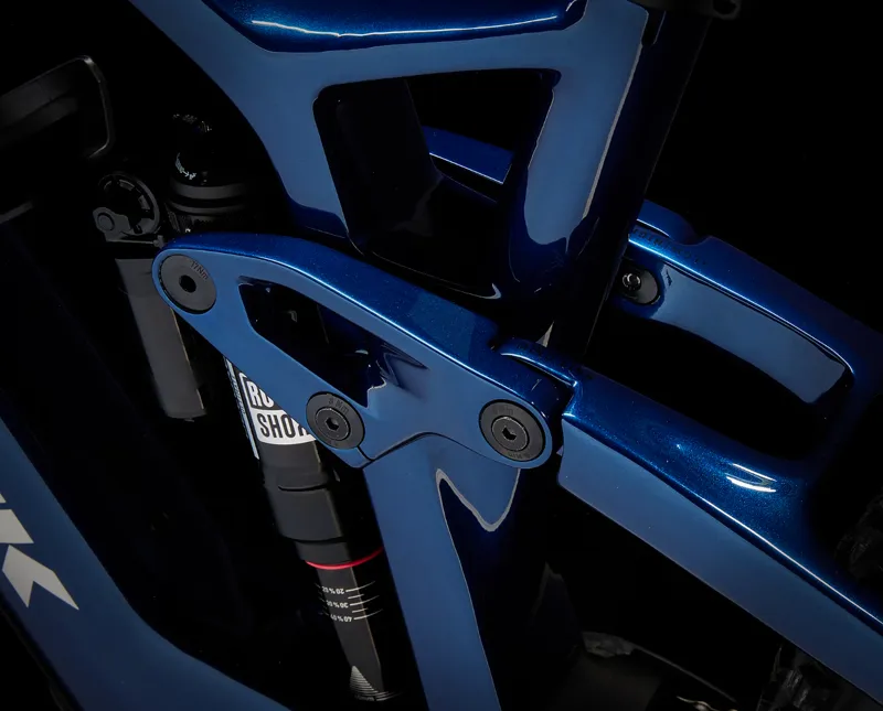 Fuel EXe 9.9 XTR Full Suspension Electric Mountain Bike 2025 in Mulsanne Blue-7